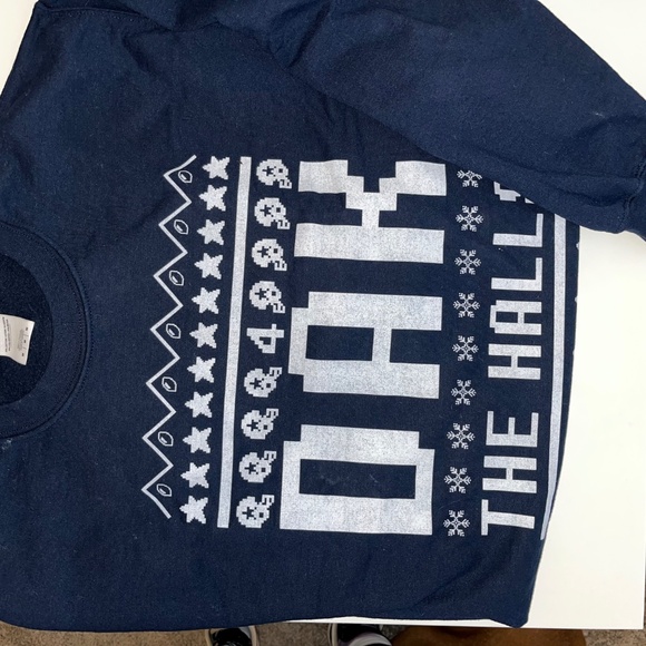 Dallas Cowboys Christmas Sweatshirt Dak the Halls Men’s Medium Navy - Picture 2 of 3